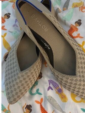 Rothy Beige Pointed-Toe Flats with Blue Trim Accent